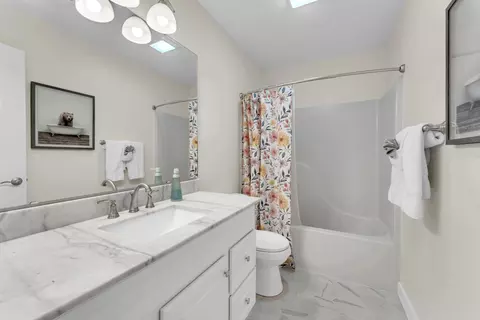 Bath - 264 Turnberry Dr #2, Branson, MO 65616 photo 1 of 2