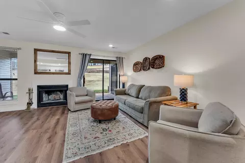 Living - 264 Turnberry Dr #2, Branson, MO 65616 photo 1 of 3