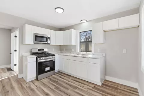 612 W Pacific St, Springfield, MO 65803 photo 9