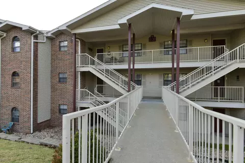350 S Wildwood Dr #D9, Branson, MO 65616
