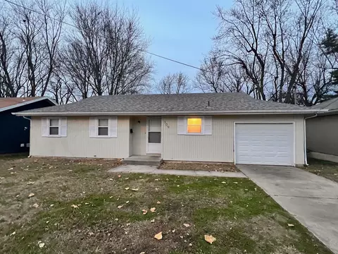 309 E Berkeley St, Springfield, MO 65807