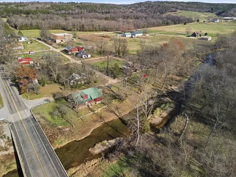 View/Area - 305 Thomas St, Birch Tree, MO 65438 photo 11 of 11