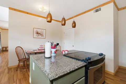 Kitchen - 305 Thomas St, Birch Tree, MO 65438 photo 2 of 4