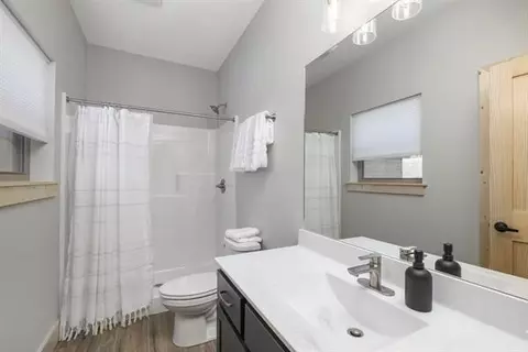 Bath - 171 Summer Bay Blvd, Branson, MO 65616 photo 1 of 1