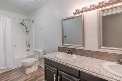 3200 W Lynn St, Springfield, MO 65802 photo 12