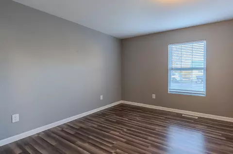 3200 W Lynn St, Springfield, MO 65802 photo 10