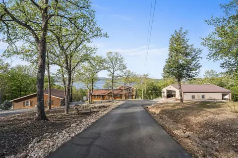 213 Hydes Hollow Ln, Lampe, MO 65681
