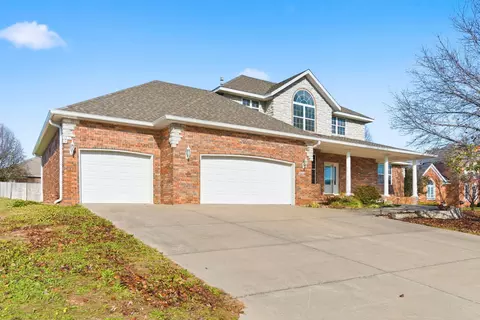 2707 W Highpoint Cir, Ozark, MO 65721 photo 2