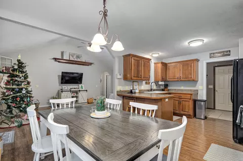 3611 S Linden Ave, Springfield, MO 65804 photo 8