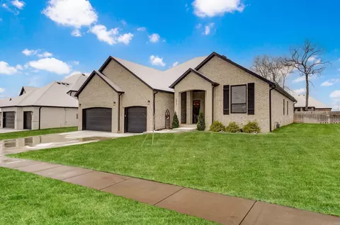 2053 N Riva Ridge Ct, Springfield, MO 65802 photo 2
