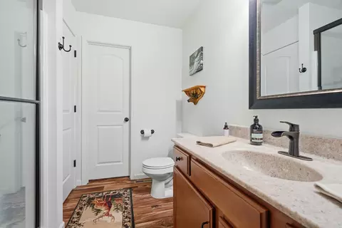 Bath - 126 Dragonfly Ln, Branson, MO 65616 photo 1 of 3