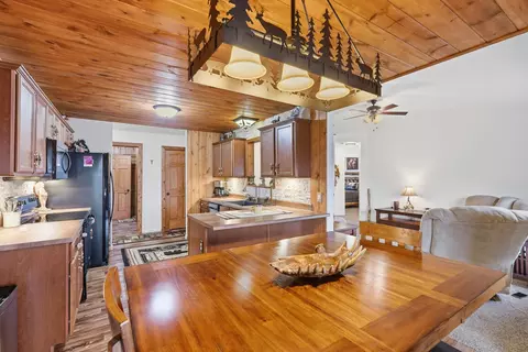 Dining - 126 Dragonfly Ln, Branson, MO 65616 photo 1 of 5