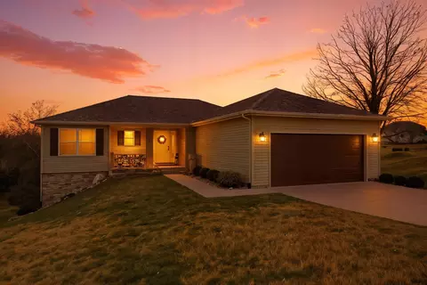 Exterior - 126 Dragonfly Ln, Branson, MO 65616 photo 5 of 9
