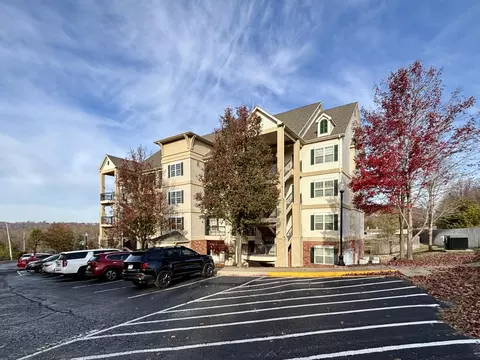3830 Green Mountain Dr UNIT 104, Branson, MO 65616