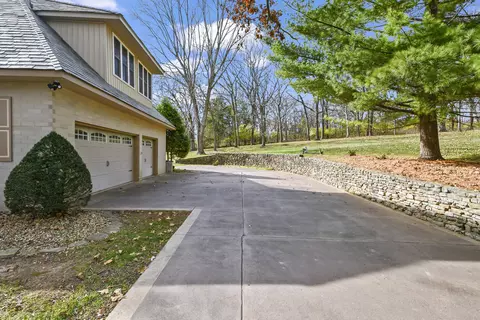 Exterior - 5575 S Castlebay Dr, Springfield, MO 65809 photo 6 of 28