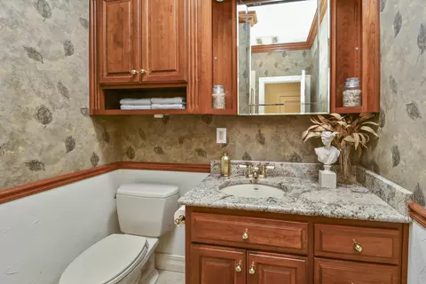 Bath - 5575 S Castlebay Dr, Springfield, MO 65809 photo 14 of 20
