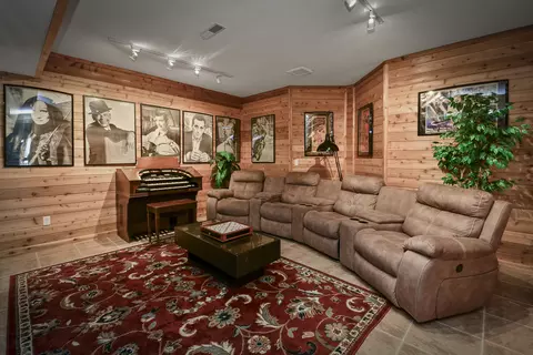Living - 5575 S Castlebay Dr, Springfield, MO 65809 photo 7 of 9