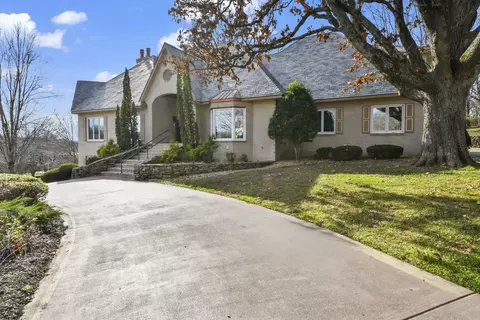 Exterior - 5575 S Castlebay Dr, Springfield, MO 65809 photo 3 of 28
