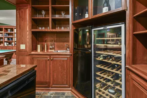 Kitchen - 5575 S Castlebay Dr, Springfield, MO 65809 photo 11 of 11