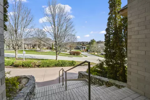 Exterior - 5575 S Castlebay Dr, Springfield, MO 65809 photo 8 of 28