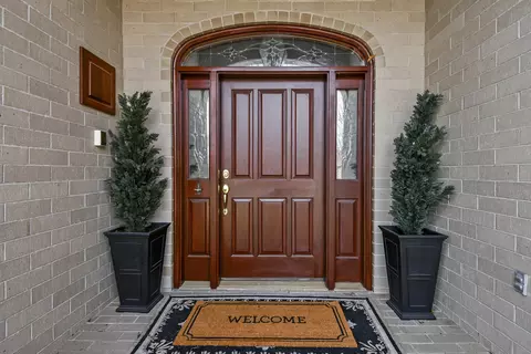 Entry Way - 5575 S Castlebay Dr, Springfield, MO 65809 photo 1 of 13