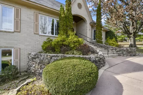 Exterior - 5575 S Castlebay Dr, Springfield, MO 65809 photo 7 of 28