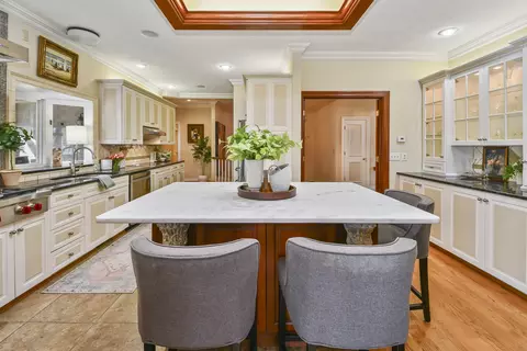 Kitchen - 5575 S Castlebay Dr, Springfield, MO 65809 photo 1 of 11
