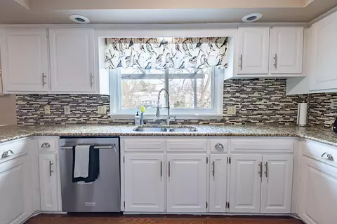 3647 E Sugar Hollow St, Springfield, MO 65809 photo 14