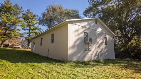 2453 N Albertha Ave, Springfield, MO 65803 photo 14