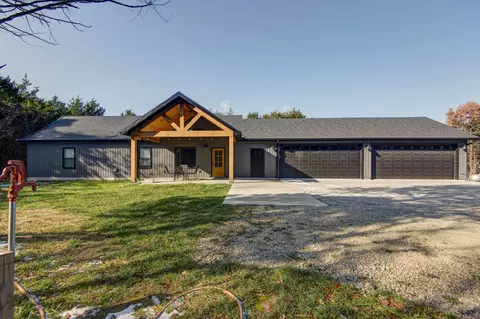 9751 N Farm Road 205, Fair Grove, MO 65648