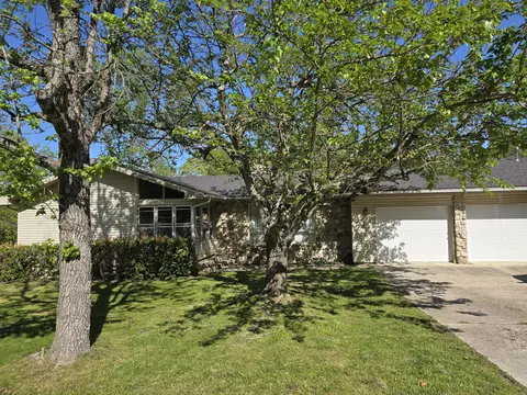 1700 Sherwood Ln, Ava, MO 65608