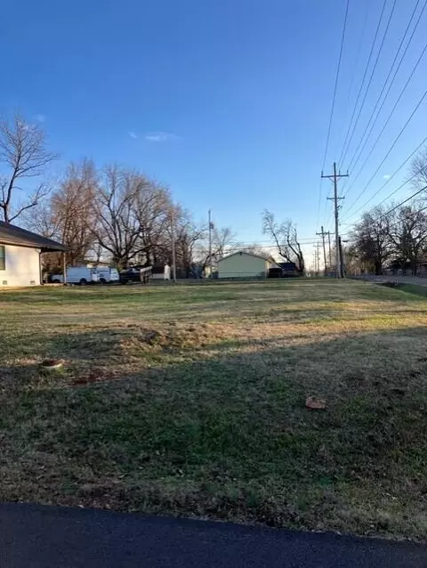 3248 W State St, Springfield, MO 65802 photo 1