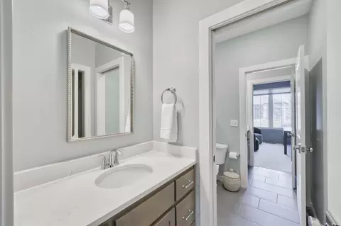 Bath - 3722 E Woodhue St, Springfield, MO 65802 photo 1 of 8