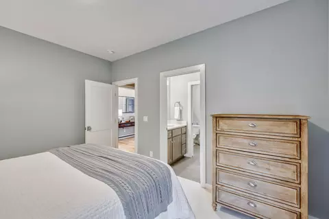 Bedroom - 3722 E Woodhue St, Springfield, MO 65802 photo 2 of 5