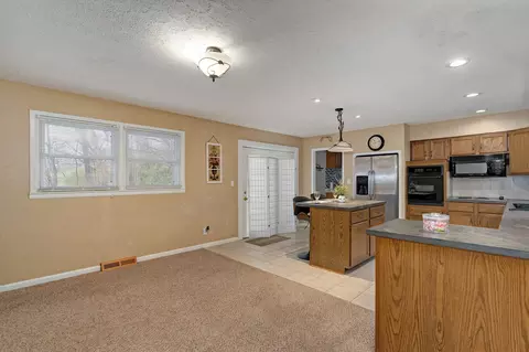 5745 Lakeview Ter, Springfield, MO 65810 photo 9