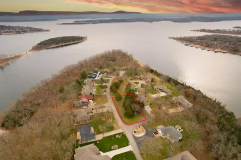 148 Water Point Ln, Branson West, MO 65737