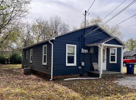1360 E Locust St, Springfield, MO 65803 photo 3