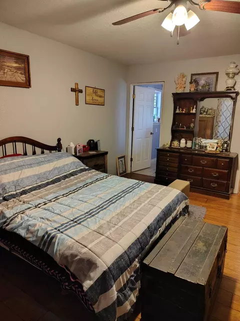 Bedroom - 18197 7th St, Winona, MO 65588 photo 1 of 2