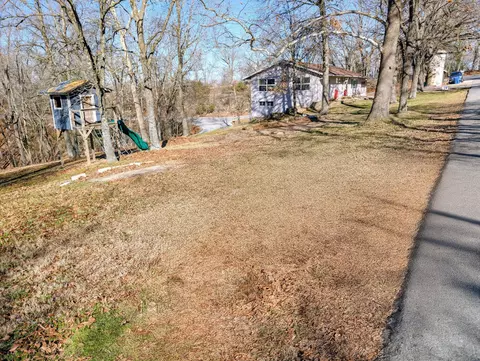 Exterior - 35 Hilltop Ln, Branson, MO 65616 photo 6 of 13