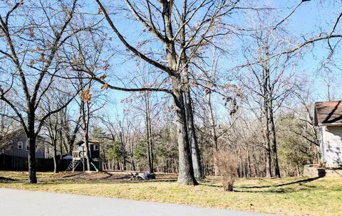 Exterior - 35 Hilltop Ln, Branson, MO 65616 photo 12 of 13
