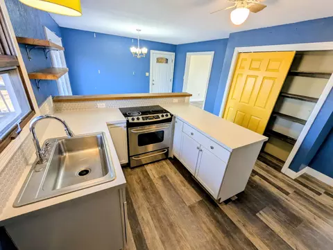 Kitchen - 35 Hilltop Ln, Branson, MO 65616 photo 1 of 4