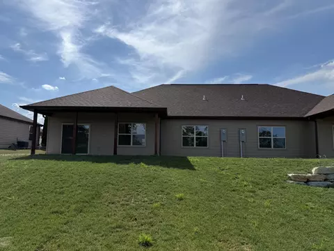 Exterior - 82 Mountain View Ct, Branson West, MO 65737 photo 3 of 7