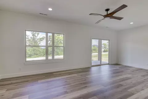 Living - 82 Mountain View Ct, Branson West, MO 65737 photo 5 of 6