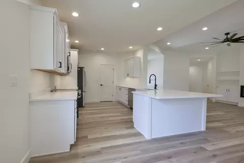 Kitchen - 82 Mountain View Ct, Branson West, MO 65737 photo 2 of 5