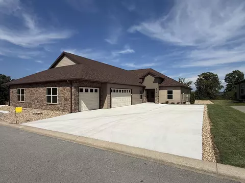 Exterior - 82 Mountain View Ct, Branson West, MO 65737 photo 2 of 7