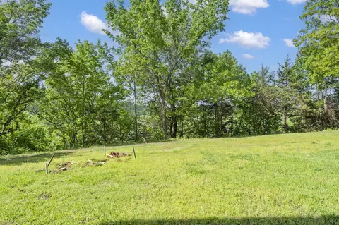 Exterior - 112 Overlook Dr #2, Branson, MO 65616 photo 6 of 21