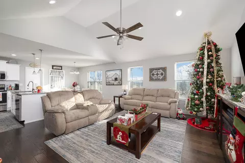 812 E Sugarmill Rd, Ozark, MO 65721 photo 5
