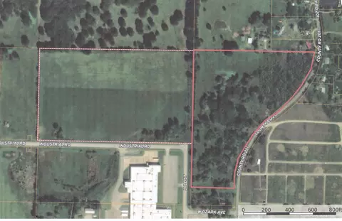 000 N Jefferson, Ava, MO 65608