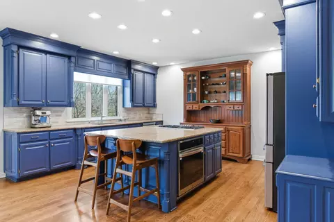 Kitchen - 5350 S Parklane Ave, Springfield, MO 65810 photo 2 of 7