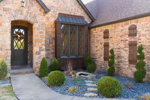 Exterior - 5350 S Parklane Ave, Springfield, MO 65810 photo 5 of 22